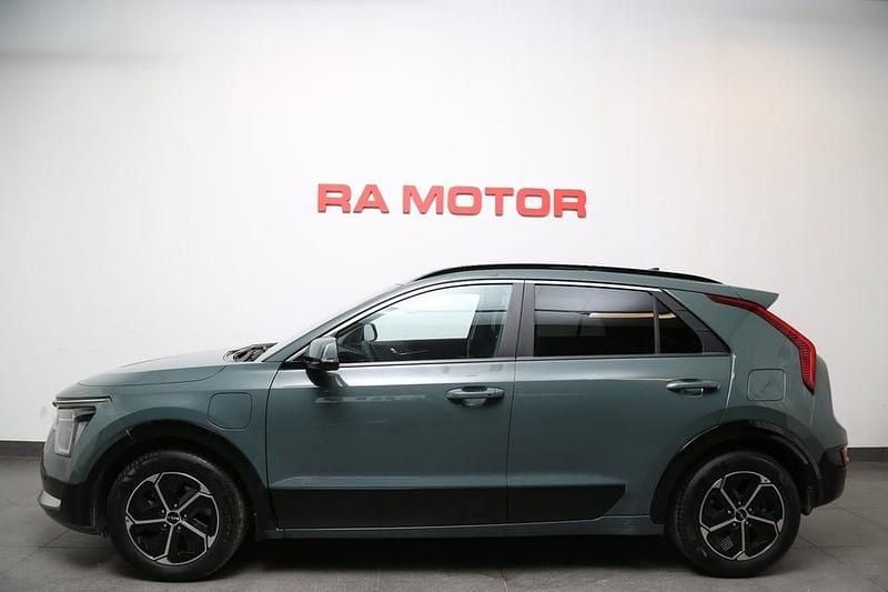 Begagnad Kia Niro Advance 184 HK (135 kW) 2023 Mörkgrön SUV