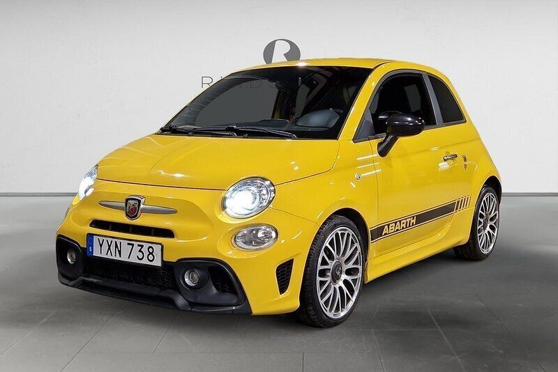 Gul Begagnad 2019 Abarth 595 Halvkombi | 139 900 kr (Marknadspris) - Bild 1/3