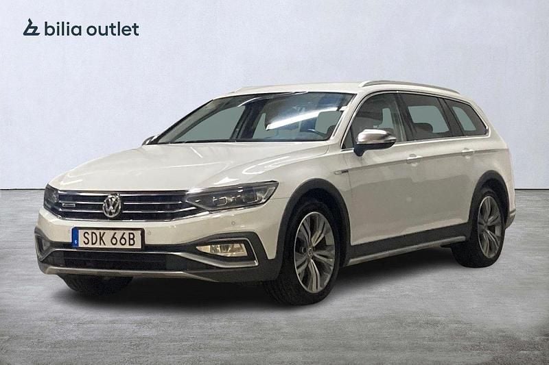 Vit Begagnad 2020 VW Passat Alltrack Kombi | 219 900 kr (Marknadspris) - Bild 1/3