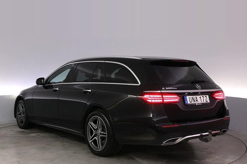 Begagnad Mercedes E300 AMG 306 HK (225 kW) 2022 Svart Kombi