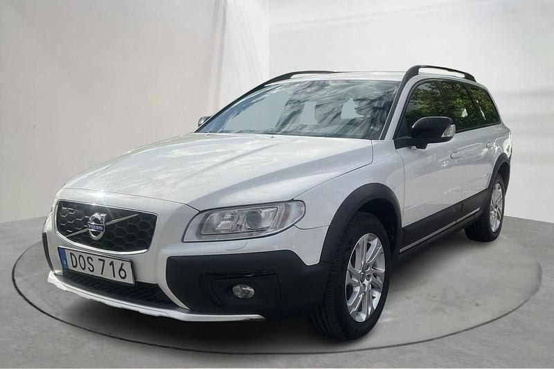 Vit Begagnad 2015 Volvo XC70 Momentum SUV | 112 000 kr (Marknadspris) - Bild 1/4