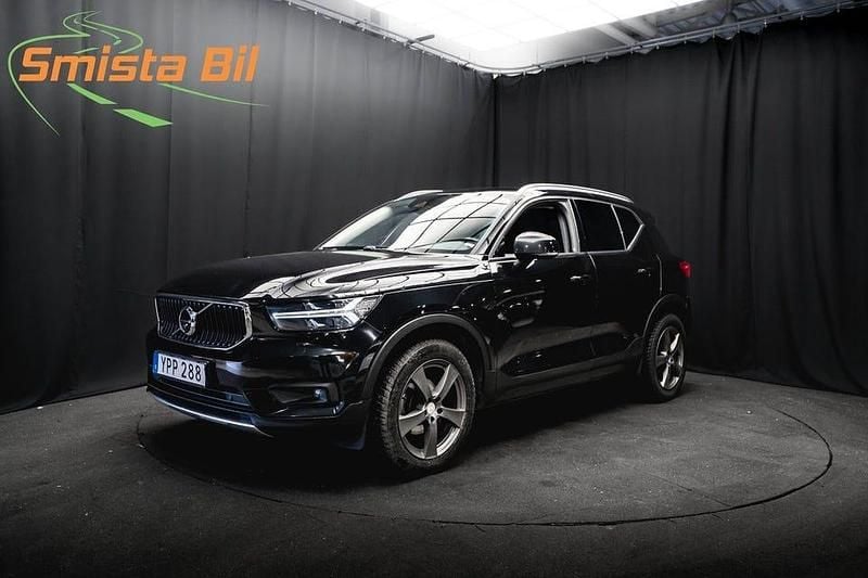 Svart Begagnad 2018 Volvo XC40 Pro SUV | 228 800 kr (Marknadspris) - Bild 1/3