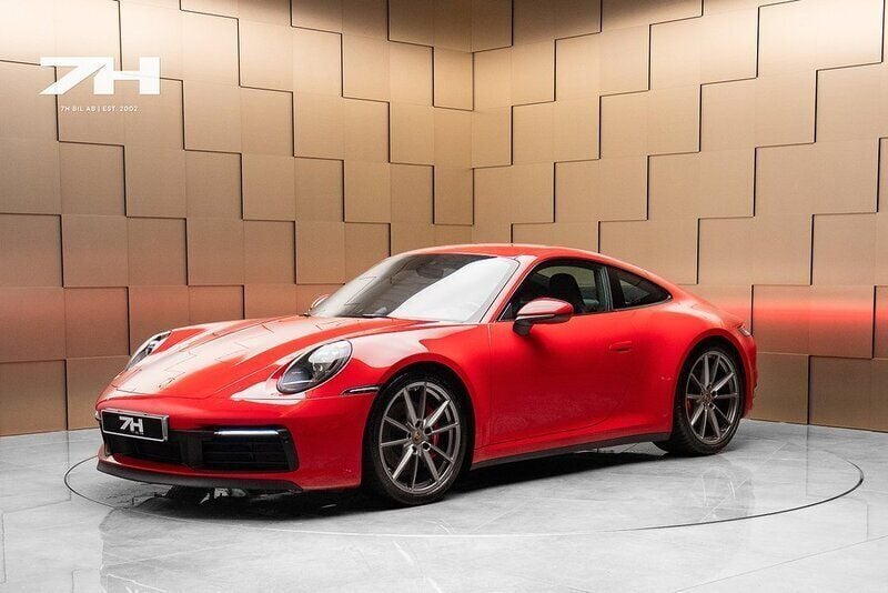Röd Begagnad 2019 Porsche 911 Carrera S Sportkupé | 1 299 000 kr (Marknadspris) - Bild 1/4