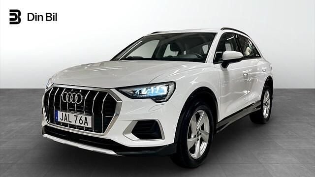 Vit Begagnad 2023 Audi Q3 Advanced SUV | 329 000 kr (Bra pris) - Bild 1/4