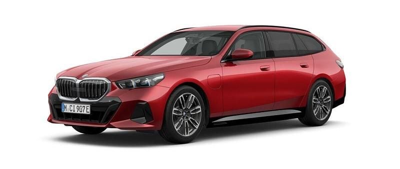 Ny 2026 BMW 530e Comfort Edition Kombi | 719 200 kr (Bra pris) - Bild 1/4