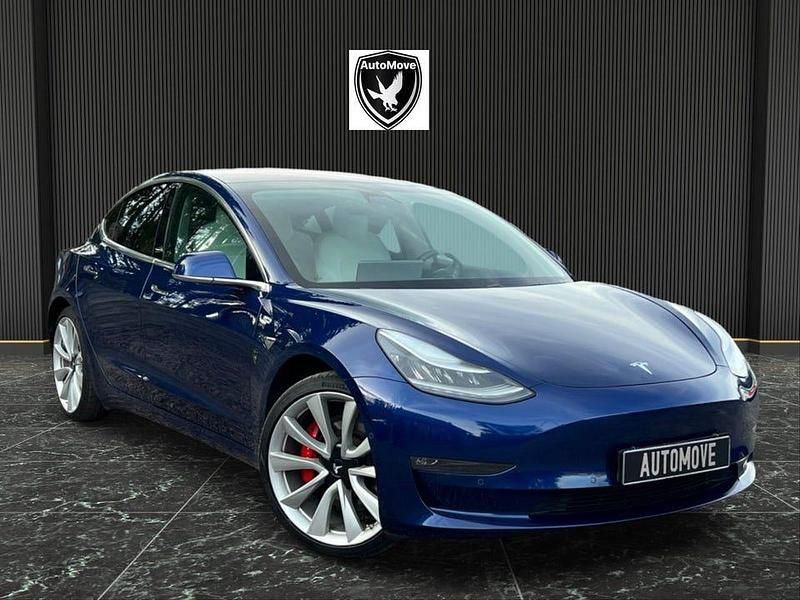 Deep blue metallic Begagnad 2019 Tesla Model 3 Performance Sedan | 299 900 kr - Bild 1/4