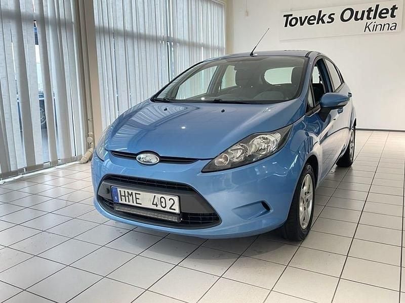 Blå Begagnad 2009 Ford Fiesta Trend Halvkombi | 12 900 kr (Superpris) - Bild 1/4