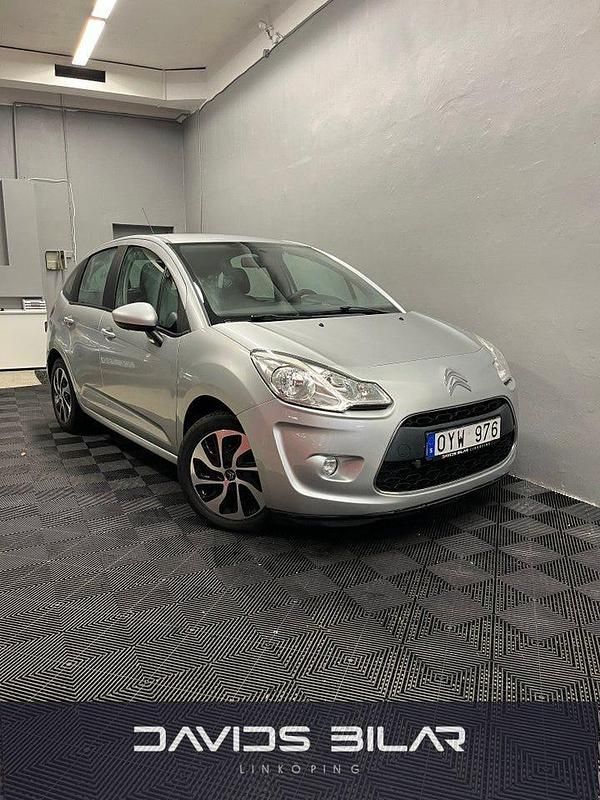 Silver Begagnad 2011 Citroën C3 Halvkombi | 39 500 kr (Marknadspris) - Bild 1/4
