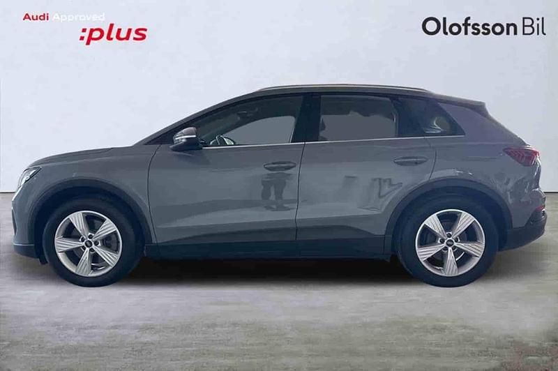 Grå Begagnad 2023 Audi Q4 e-tron SUV | 409 000 kr - Bild 1/1