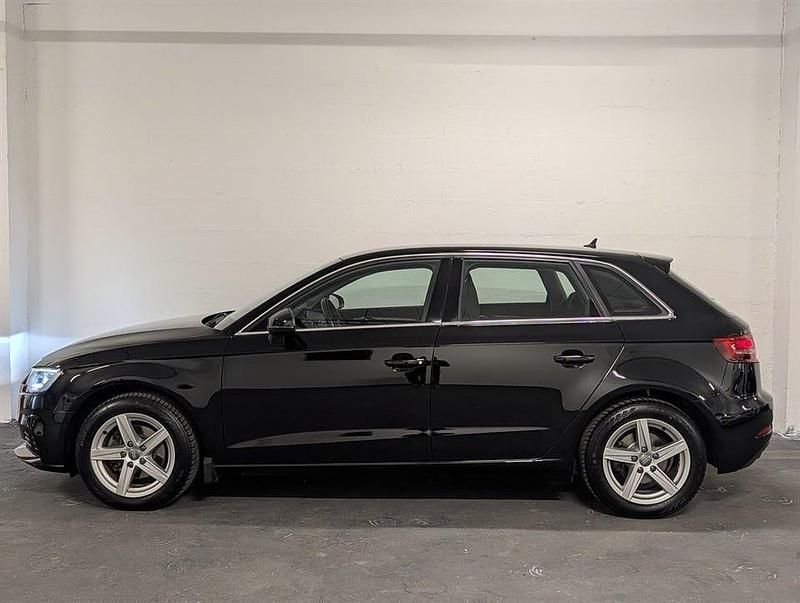 Begagnad Audi A3 Proline 150 HK (110 kW) 2020 Svart Sedan