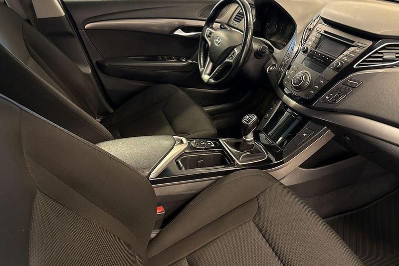 Begagnad Hyundai i40 177 HK (130 kW) 2013 Blå Kombi