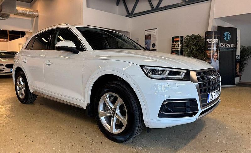 Vit Begagnad 2017 Audi Q5 SUV | 309 900 kr (Dyr) - Bild 1/4