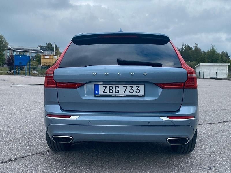 Begagnad Volvo XC60 Inscription 251 HK (184 kW) 2017 Ljusblå (blå) SUV