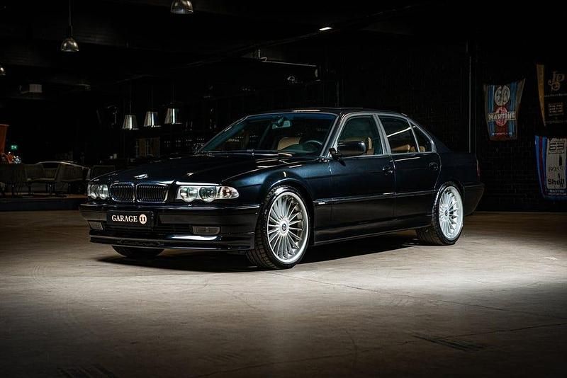 Begagnad BMW 750 M Sport 326 HK (239 kW) 2001 Svart Sedan