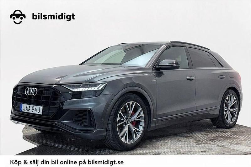 Grå Begagnad 2023 Audi Q8 S-Line SUV | 534 900 kr (Bra pris) - Bild 1/3