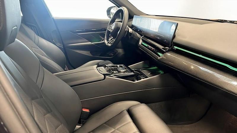 Begagnad BMW 520 Comfort Edition 197 HK (144 kW) 2025 Grå Kombi