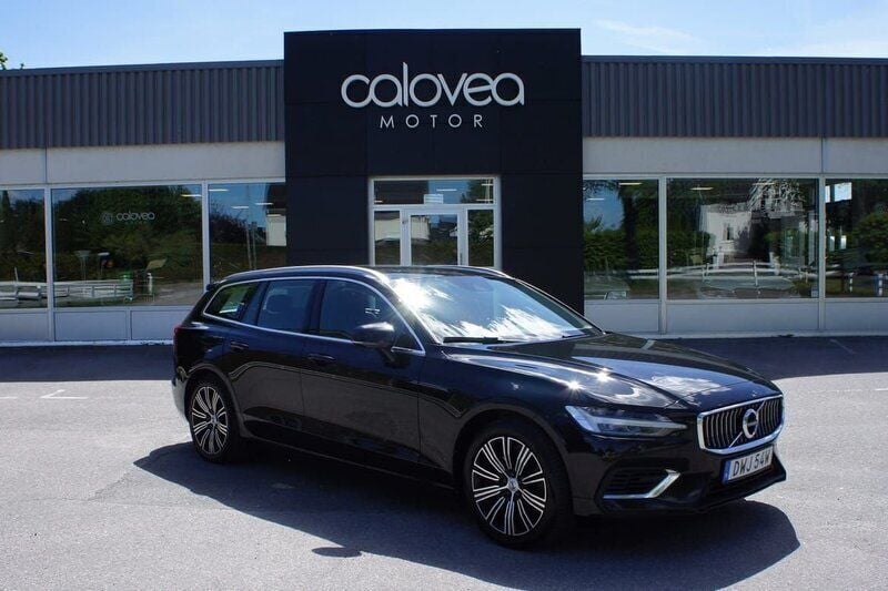 Svart Begagnad 2021 Volvo V60 Inscription Kombi | 244 900 kr (Bra pris) - Bild 1/4
