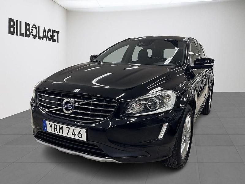 Svart Begagnad 2017 Volvo XC60 Momentum SUV | 194 800 kr (Superpris) - Bild 1/4