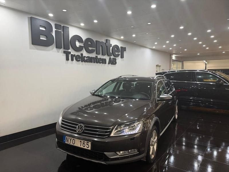 Begagnad VW Passat Alltrack 177 HK (130 kW) 2013 Mörkbrun Kombi