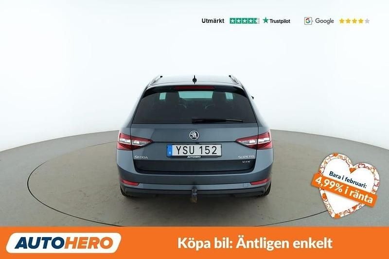 Begagnad Skoda Superb LAURIN & KLEMENT 192 HK (141 kW) 2018 Grå Kombi