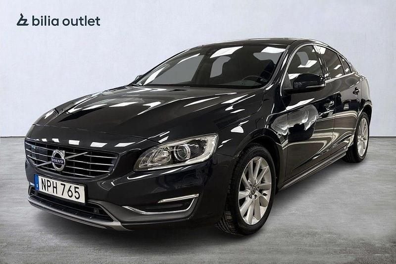 Mörkgrå Begagnad 2014 Volvo S60 Summum Sedan | 119 900 kr (Marknadspris) - Bild 1/3
