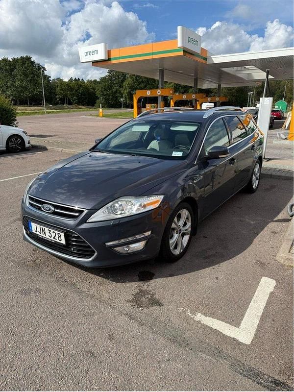 Grå Begagnad 2012 Ford Mondeo Kombi | 55 000 kr (Marknadspris) - Bild 1/4