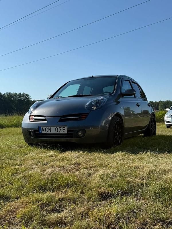 Begagnad 2004 Nissan Micra Halvkombi | 32 000 kr (Marknadspris) - Bild 1/4