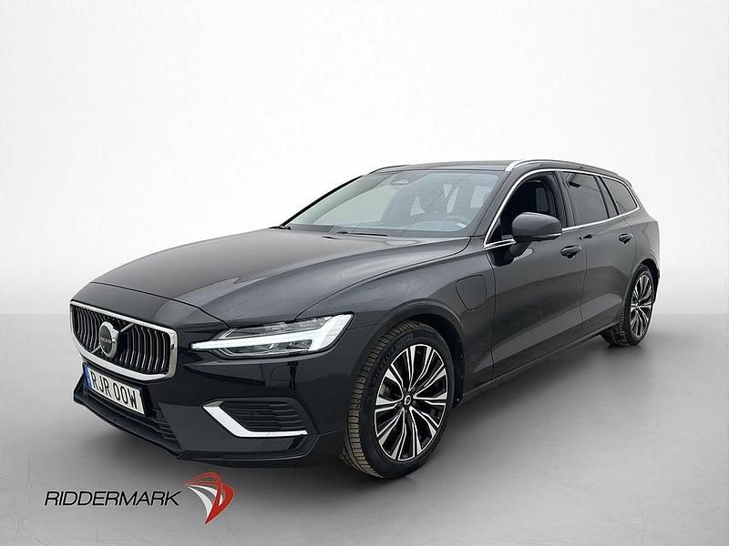 Begagnad Volvo V60 253 HK (186 kW) 2023 Svart Kombi