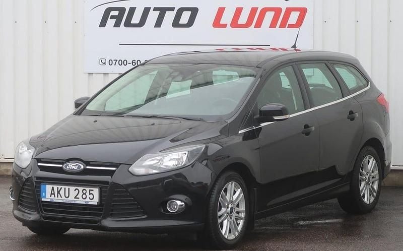Begagnad Ford Focus Titanium 101 HK (74 kW) 2014 Svartmetallic Kombi