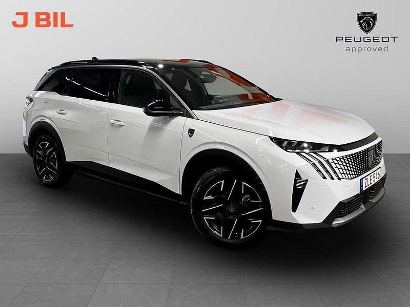 Vit Begagnad 2025 Peugeot 5008 GT Minibuss | 409 900 kr - Bild 1/4