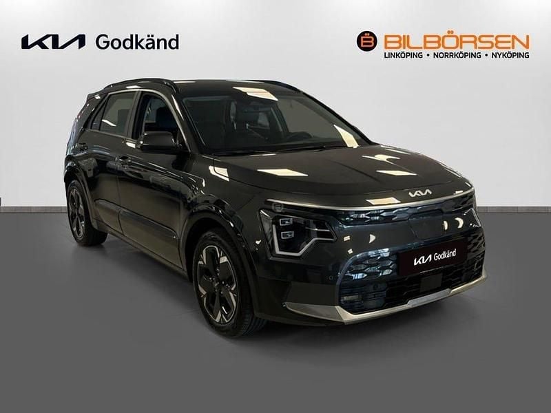Begagnad Kia e-Niro 150 kW (204 HK) 2022 /agt/ interstellar grey m SUV