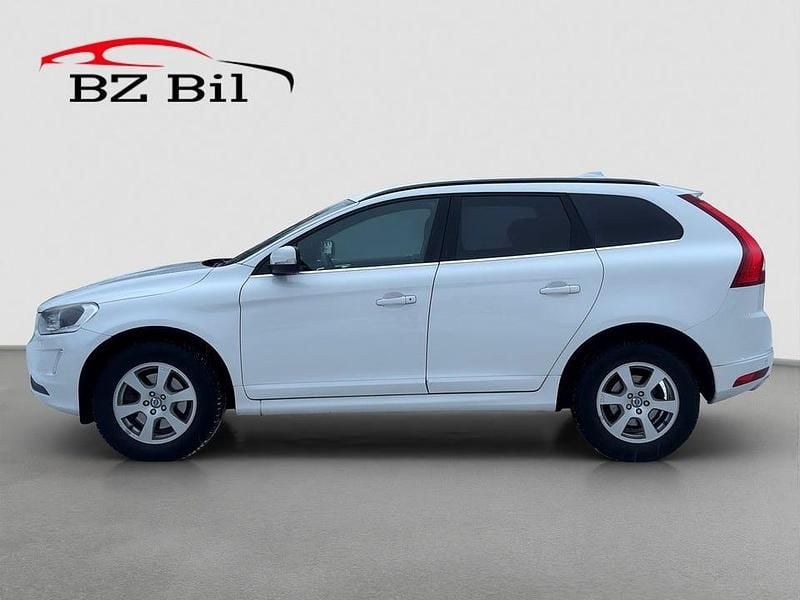 Begagnad Volvo XC60 Momentum 181 HK (133 kW) 2014 Vit SUV