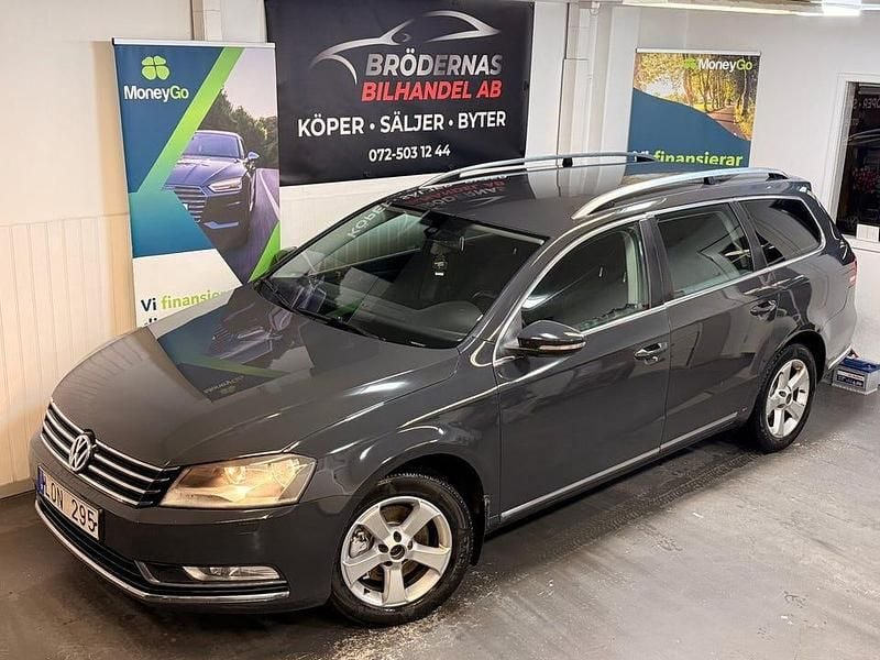 Begagnad VW Passat 150 HK (110 kW) 2011 Grå Kombi