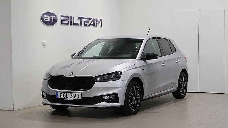 Silver Begagnad 2024 Skoda Fabia Monte Carlo Halvkombi | 232 900 kr (Lite dyr) - Bild 1/4