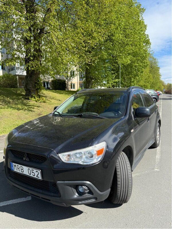 Svart Begagnad 2011 Mitsubishi ASX SUV | 60 000 kr (Marknadspris) - Bild 1/4