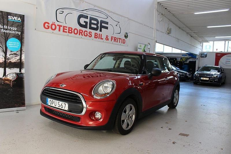 Röd Begagnad 2014 Mini ONE Halvkombi | 79 900 kr (Bra pris) - Bild 1/4