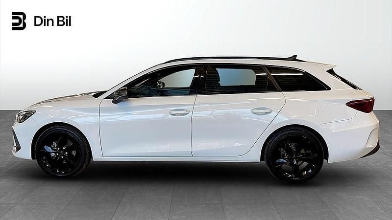 Begagnad Cupra Leon 150 HK (110 kW) 2025 Glacial white metallic Kombi