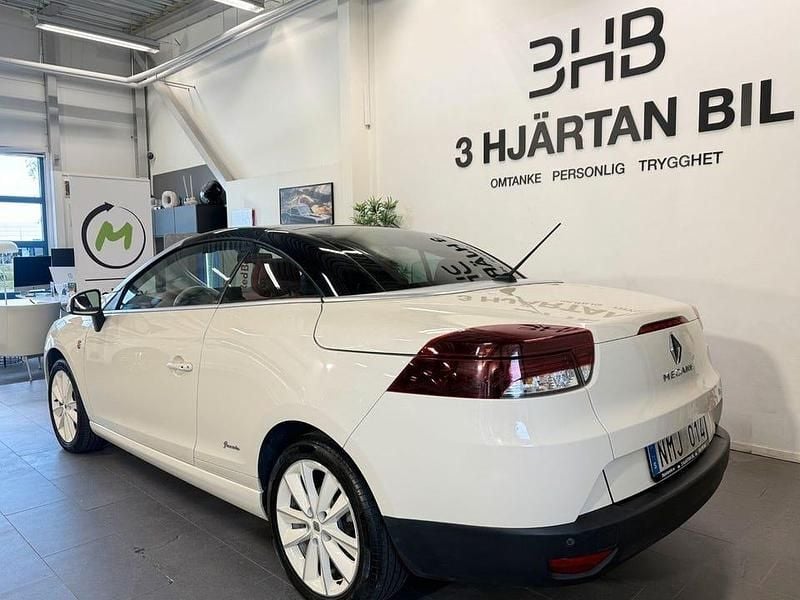 Begagnad Renault Mégane III Floride 131 HK (96 kW) 2012 Vit