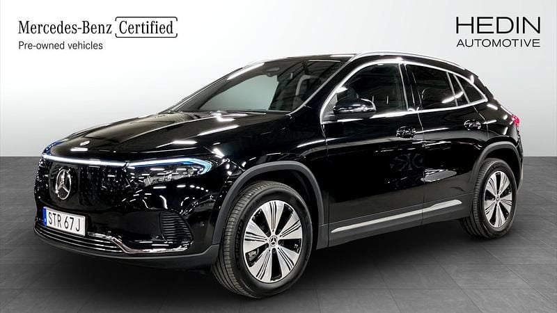 Svart Begagnad 2024 Mercedes EQA250+ SUV | 449 900 kr (Bra pris) - Bild 1/4