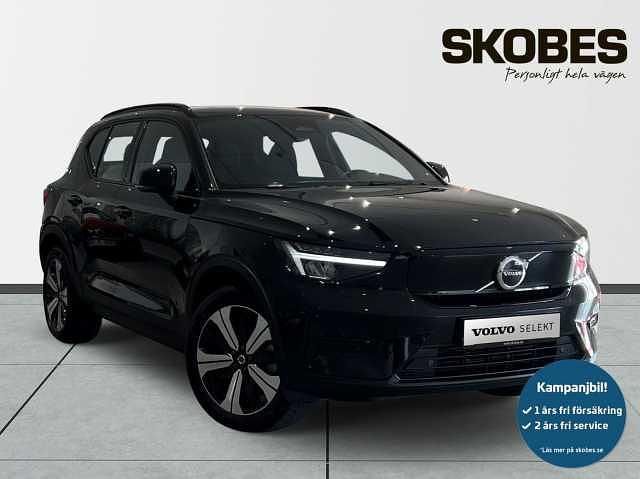 Svart Begagnad 2023 Volvo XC40 Core SUV | 349 900 kr - Bild 1/3