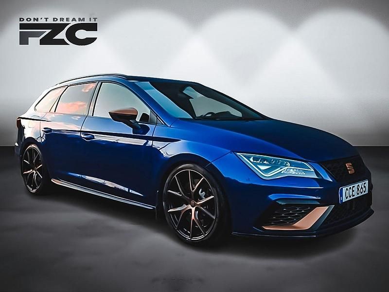 Blå Begagnad 2018 Cupra Leon Kombi | 259 500 kr (Marknadspris) - Bild 1/4