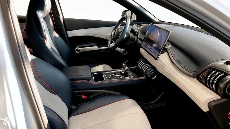 Begagnad BYD Atto 3 Design 150 kW (204 HK) 2022 Vit SUV