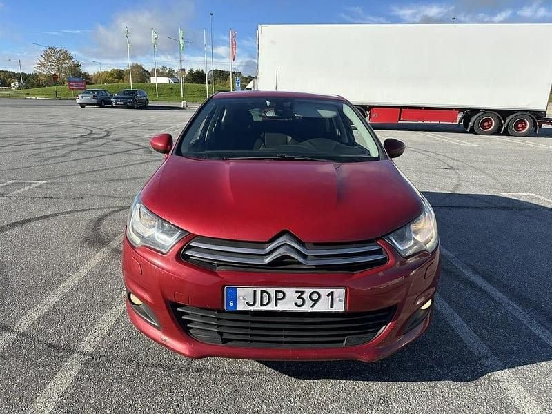 Begagnad Citroën C4 131 HK (96 kW) 2015 Röd Halvkombi
