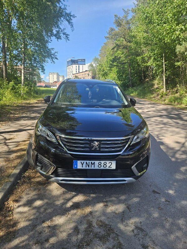 Begagnad 2017 Peugeot 5008 Minibuss | 199 000 kr (Marknadspris) - Bild 1/4