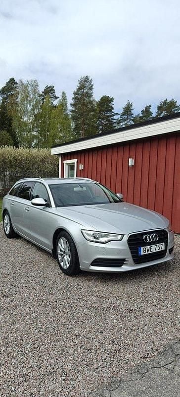 Silver Begagnad 2012 Audi A6 Proline Kombi | 75 000 kr (Superpris) - Bild 1/4