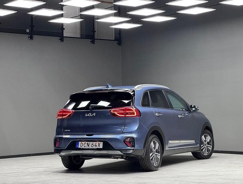 Begagnad Kia Niro Advance 105 HK (77 kW) 2021 Blå SUV