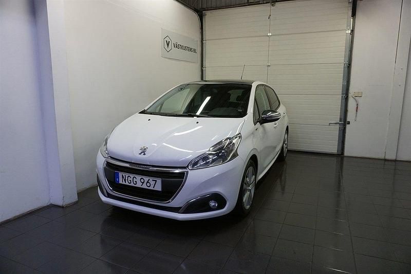 Vit Begagnad 2016 Peugeot 208 Style Halvkombi | 49 900 kr (Dyr) - Bild 1/4