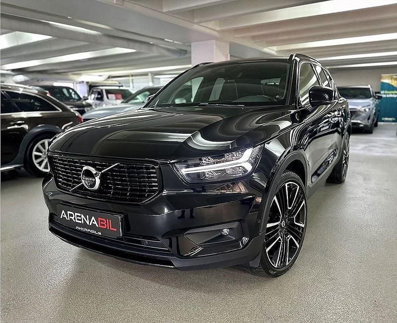 Svart Begagnad 2019 Volvo XC40 R-Design SUV | 389 900 kr (Dyr) - Bild 1/4