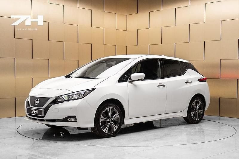 Begagnad Nissan Leaf 360º 160 kW (218 HK) 2021 Vit Halvkombi