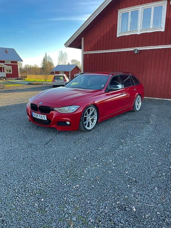 Begagnad BMW 320 184 HK (135 kW) 2013 Kombi